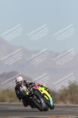 media/Oct-26-2025-Race Pace (Sun) [[c1447ca738]]/Non Verified (1st 20 Minutes of every Hour)/4-Turn 14 (1110am)/